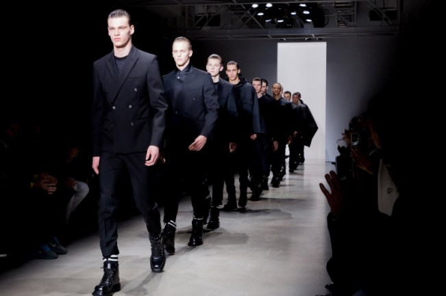 calvin-klein-collection-m-f15-finale-011815_ph_getty-images-800x533